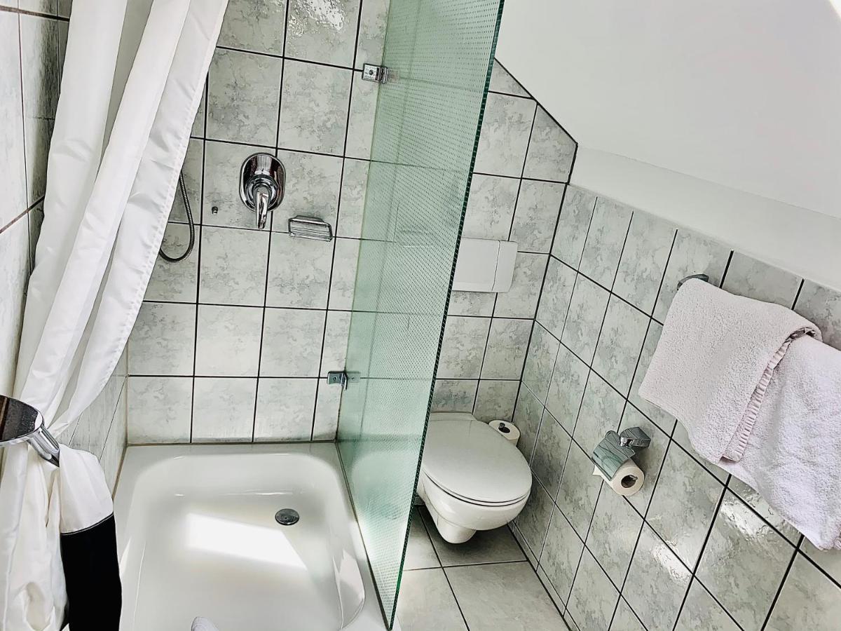 Gaestehaus Hohe Tannen 加爾米施-帕滕基興 外观 照片