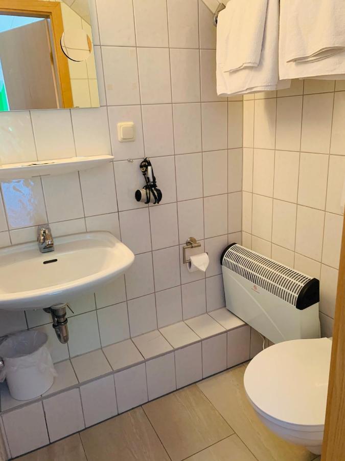Gaestehaus Hohe Tannen 加爾米施-帕滕基興 外观 照片