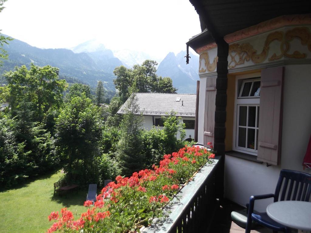 Gaestehaus Hohe Tannen 加爾米施-帕滕基興 外观 照片