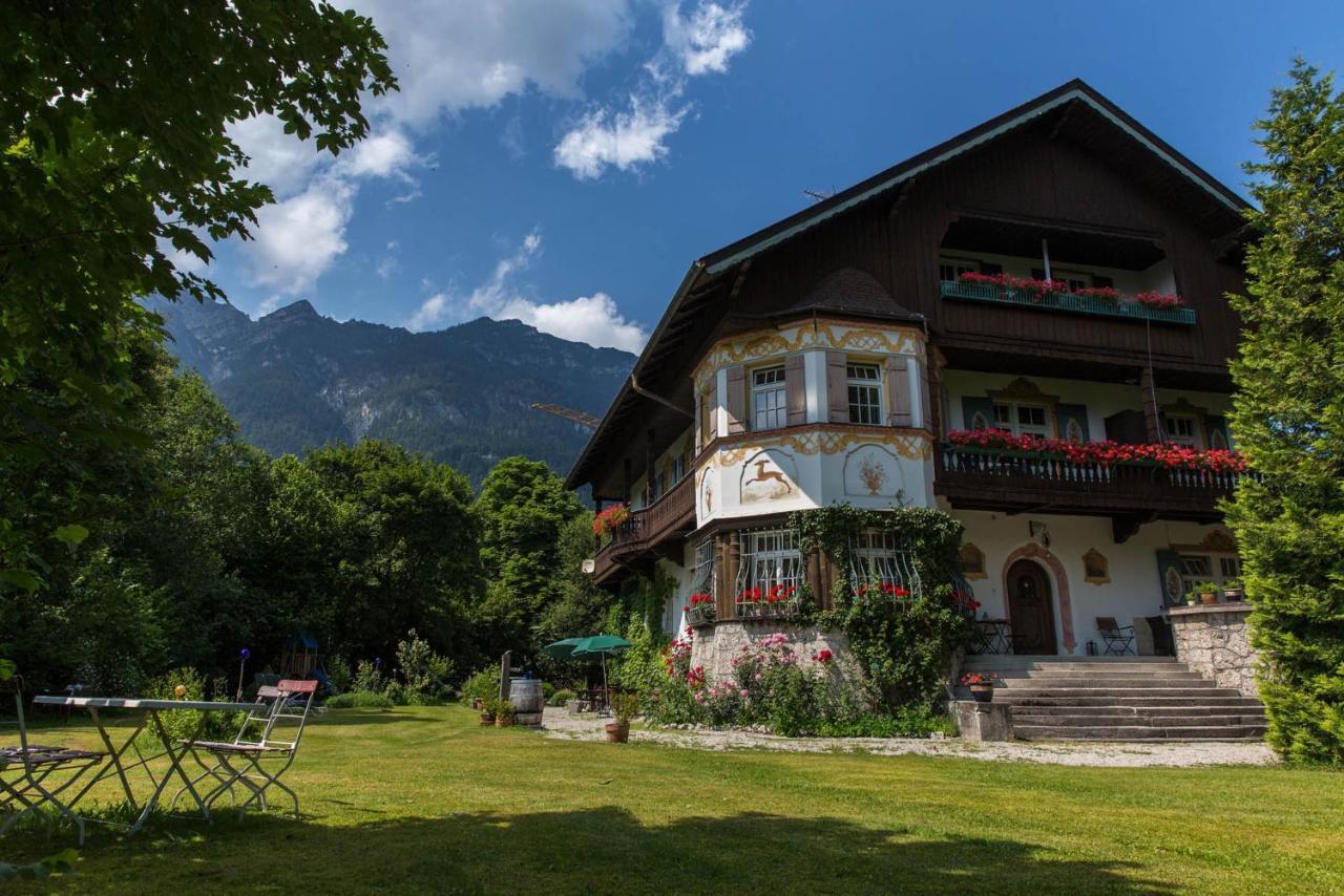 Gaestehaus Hohe Tannen 加爾米施-帕滕基興 外观 照片