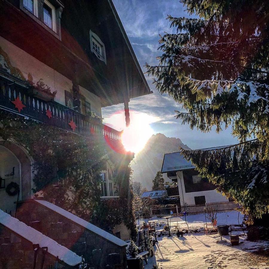 Gaestehaus Hohe Tannen 加爾米施-帕滕基興 外观 照片